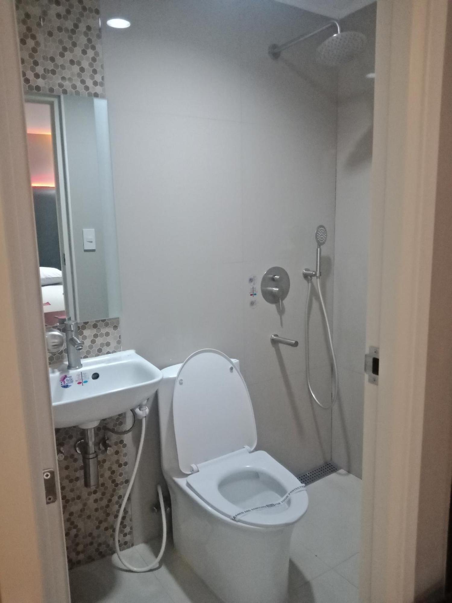Hotel Sogo - Pasay Rotonda Екстер'єр фото